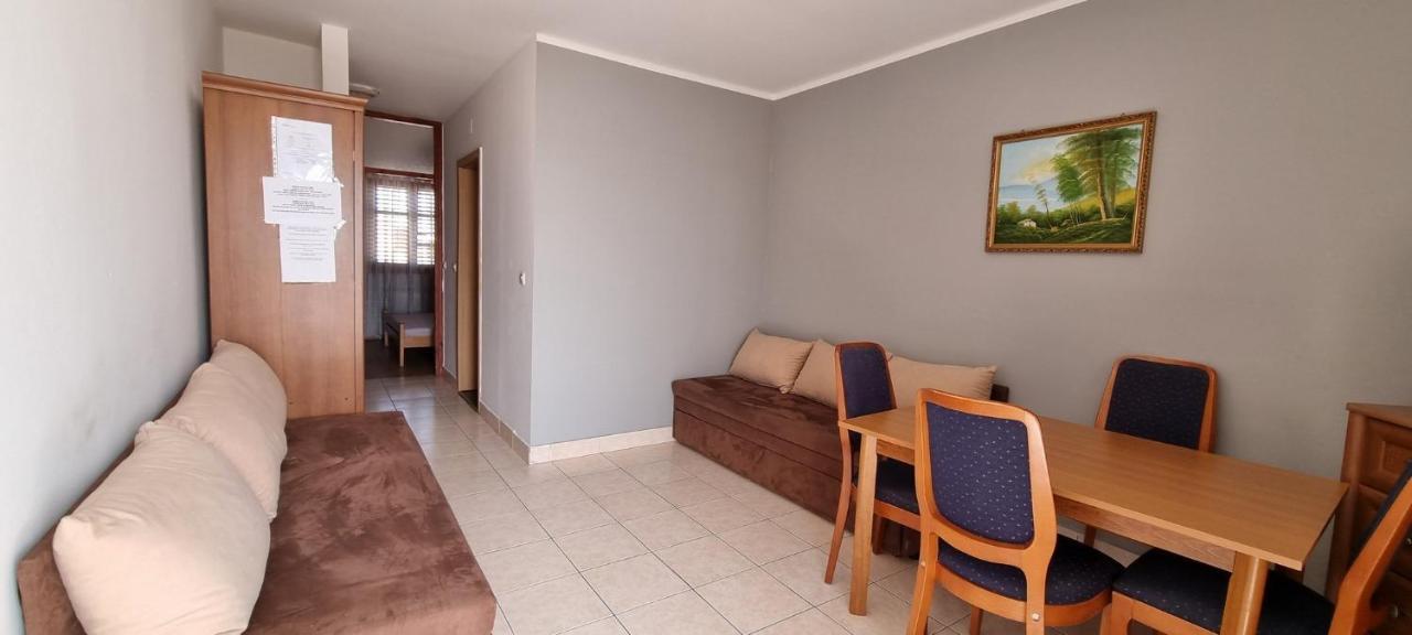 Apartments Real - 10 M From Sea Medulin Exterior foto