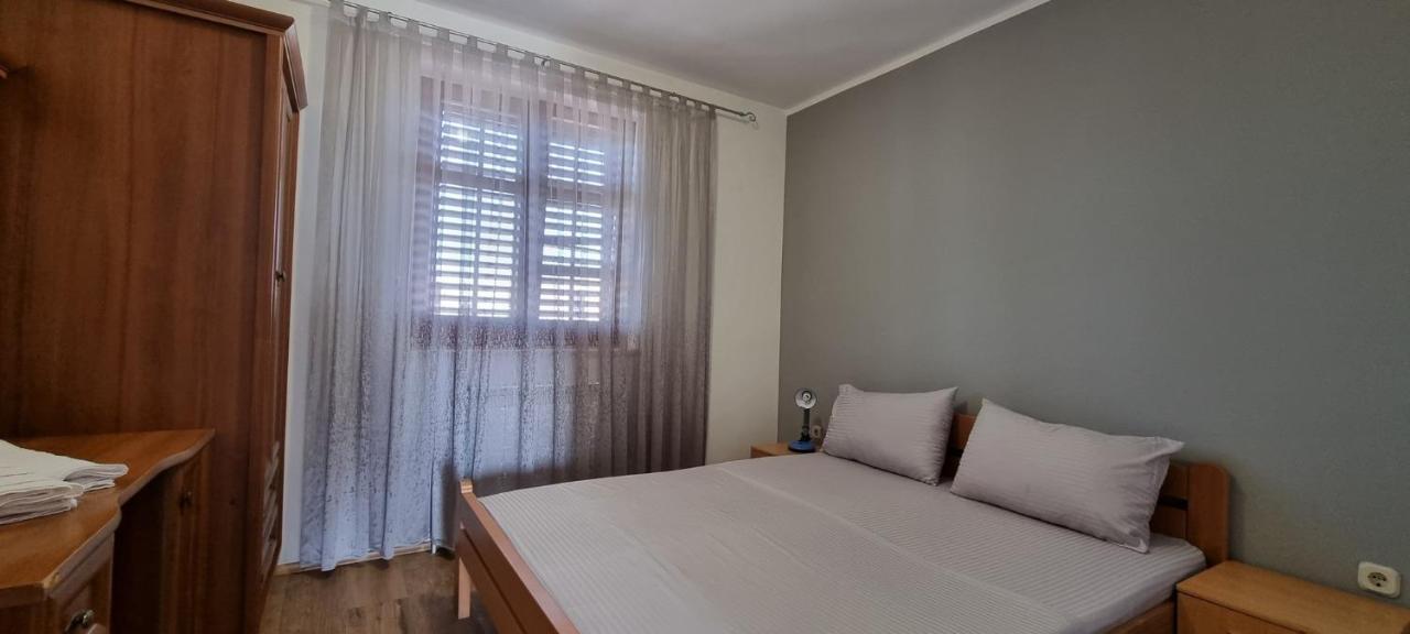 Apartments Real - 10 M From Sea Medulin Exterior foto